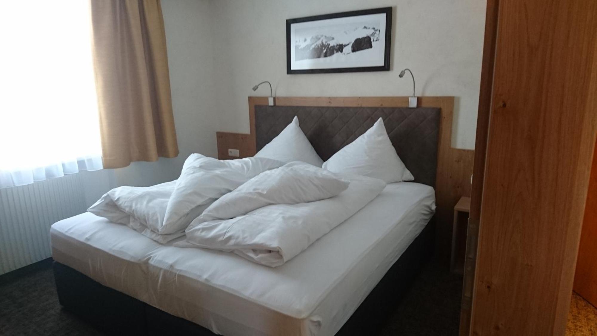 Appartements Tschol Martin Σανκτ Αντόν αμ Άλμπεργκ Δωμάτιο φωτογραφία