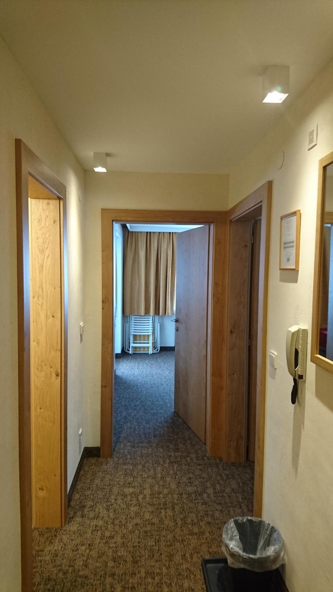 Appartements Tschol Martin Σανκτ Αντόν αμ Άλμπεργκ Δωμάτιο φωτογραφία
